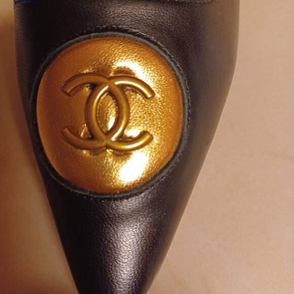 Shoe - Picture 3 of 3